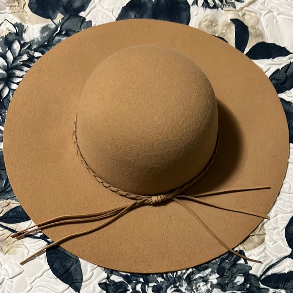 Tan Wide-Brimmed Hat